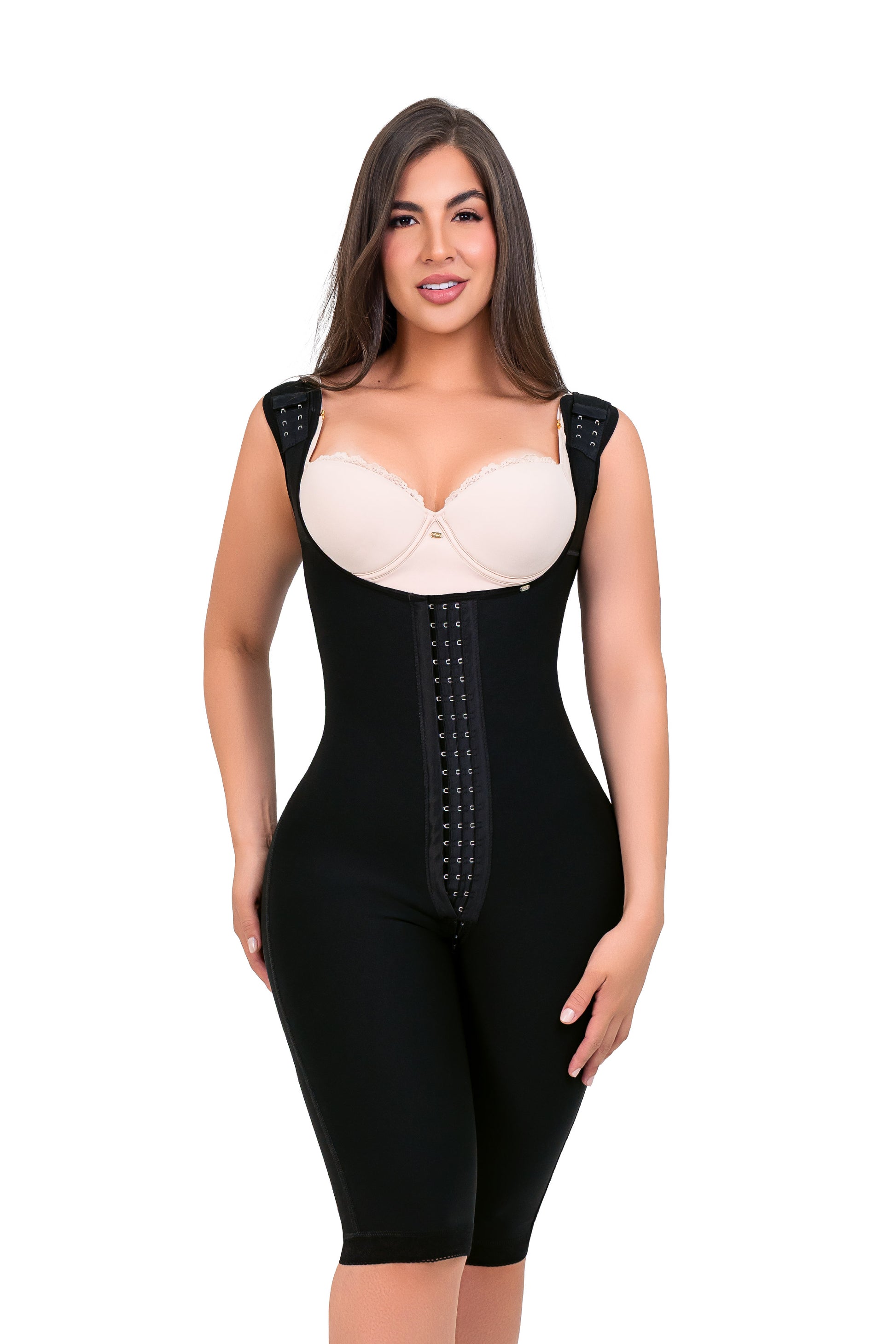 - Faja AFRODITA SMI7132 triple lifting invisible
- Vista trasera faja short ultrainvisible
- Faja talle alto encaje triple efecto lifting