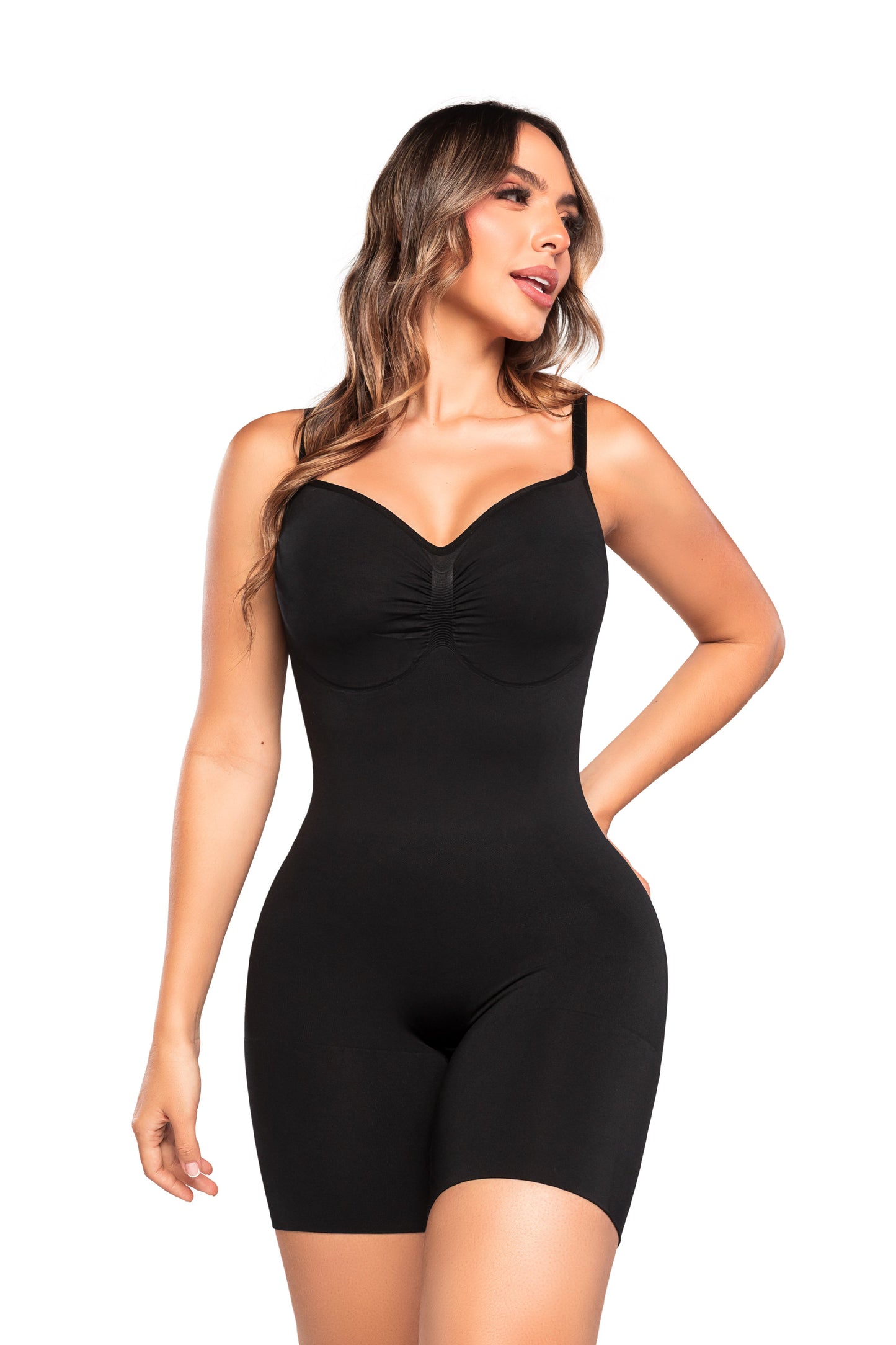 - Body faja invisible SMI7148 con tirantes ajustables
- Vista lateral mostrando compresión en abdomen y muslos
- Diseño de espalda escotada para escotes profundos