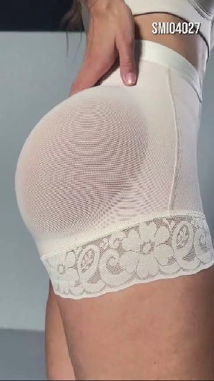 - Panty cachetero SMI04027 triple lifting extra
- Vista trasera panty ultrainvisible efecto natural
- Panty control abdomen encaje invisible