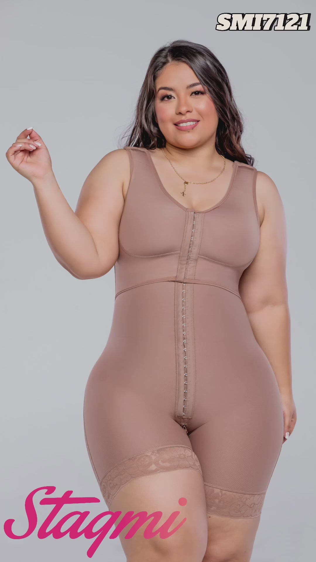 - Faja LA AFORTUNADA SMI7121 triple lifting
- Vista trasera faja ultrainvisible anatómica
- Faja short talle alto triple efecto lifting