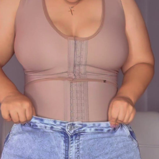 - Faja LA AFORTUNADA SMI7121 triple lifting
- Vista trasera faja ultrainvisible anatómica
- Faja short talle alto triple efecto lifting